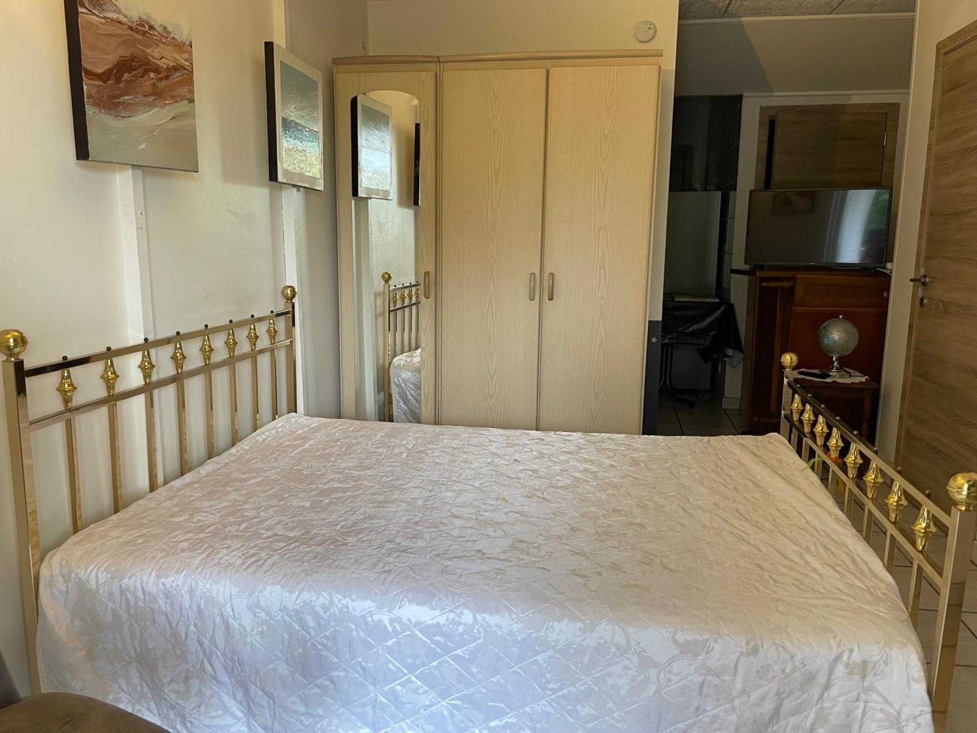 Orchidee Rose Bed & Breakfast Givet Luaran gambar